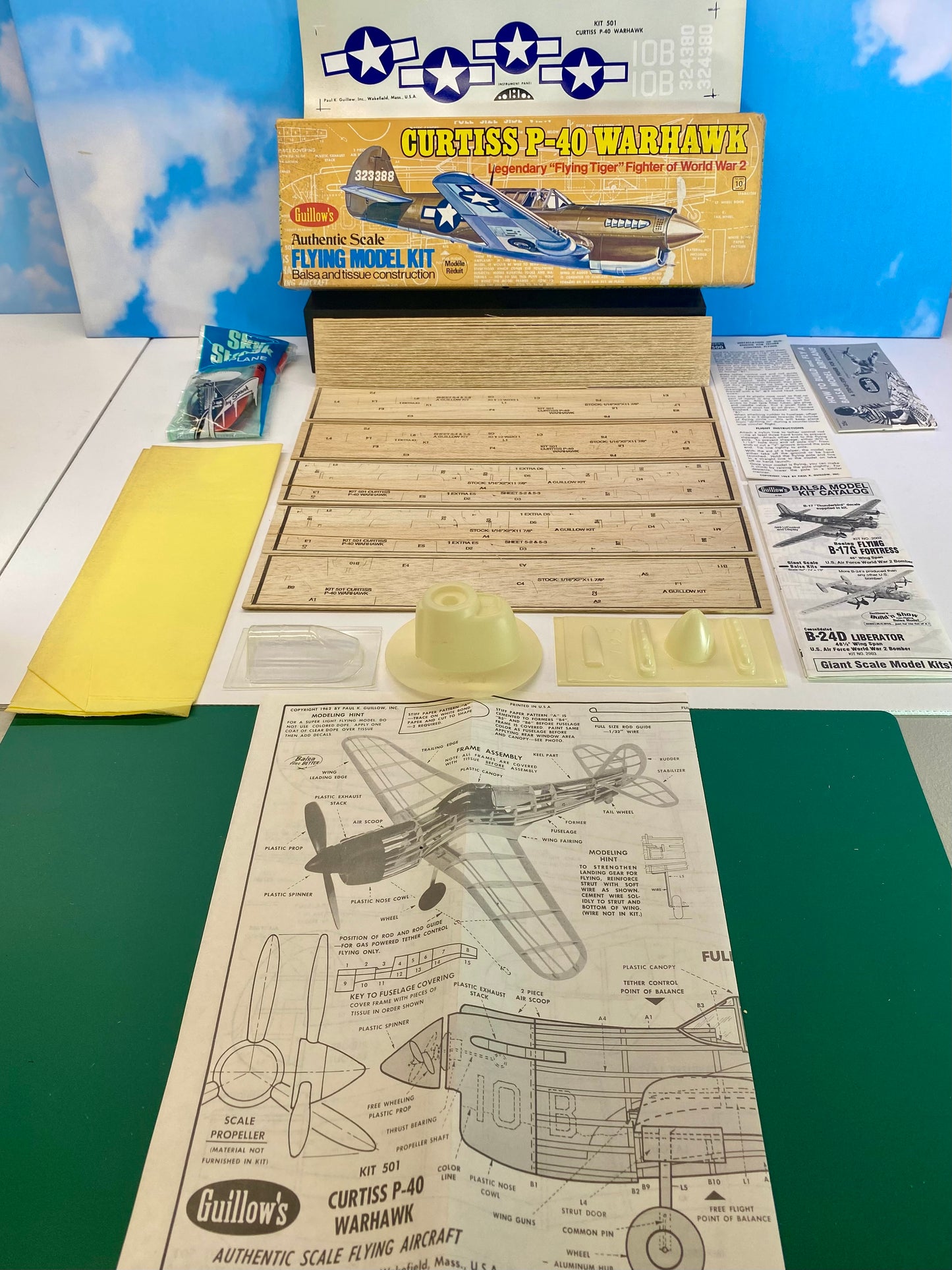 Guillows Curtiss P-40 Warhawk Balsa Wood Kit