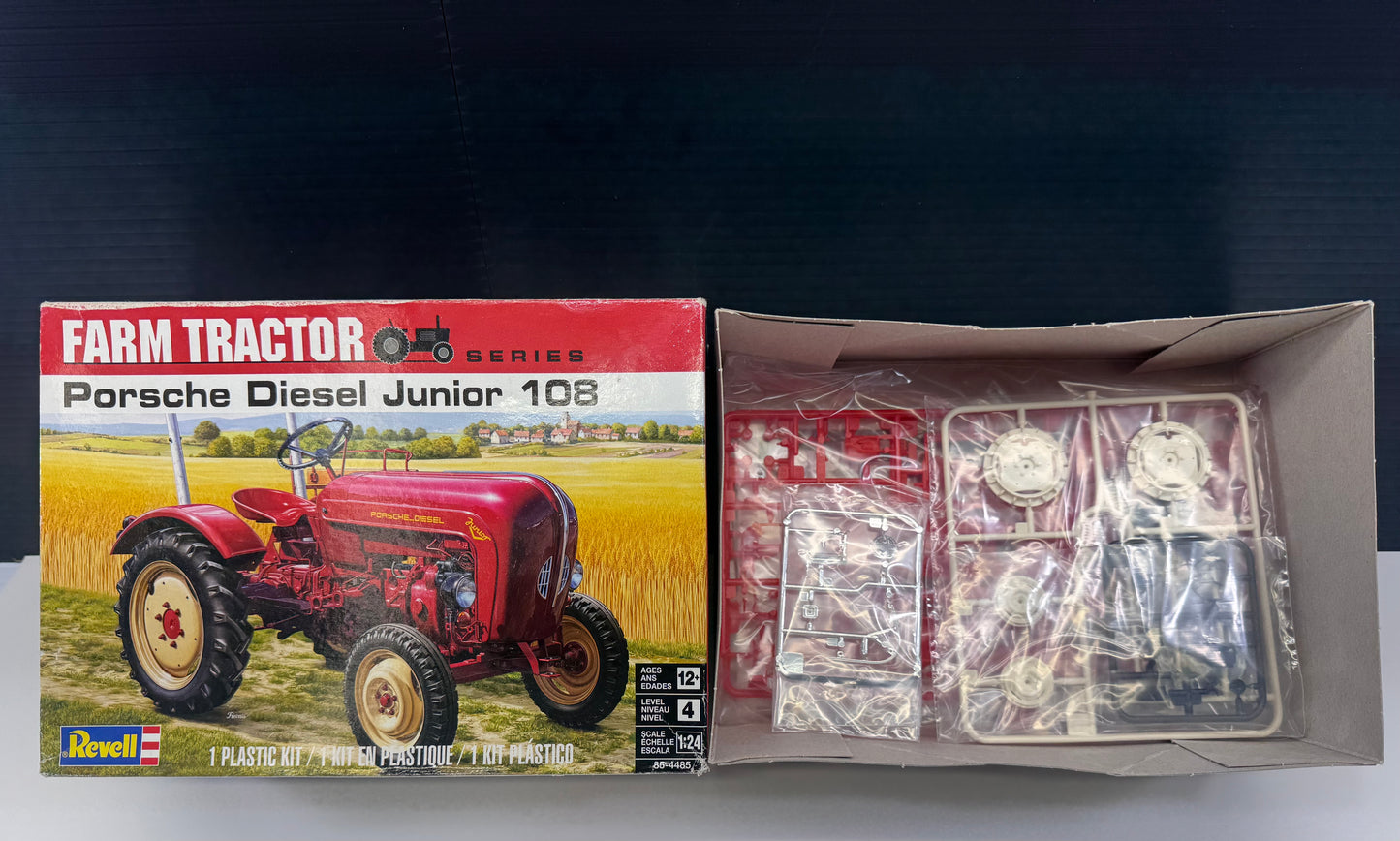 Revell Farm Tractor Porsche Diesel Jr. 108