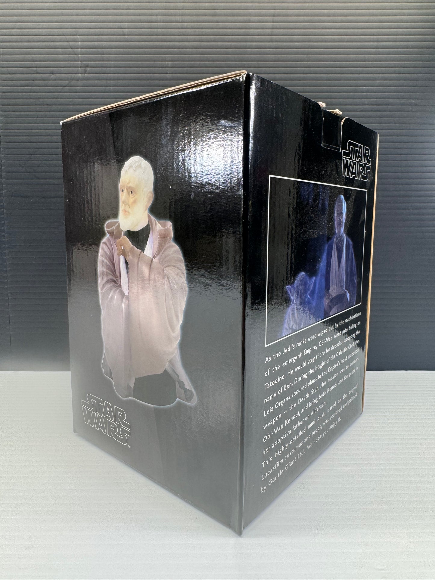 Gentle Giants Light-Up Spirit of Obi-Wan Kenobi Collectable Mini Bust